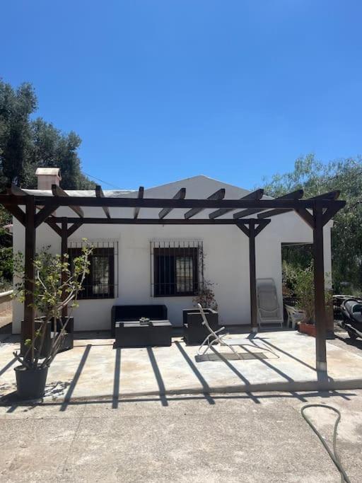 Farmhouse Surrounded By Centenary Olive Trees Olias ภายนอก รูปภาพ